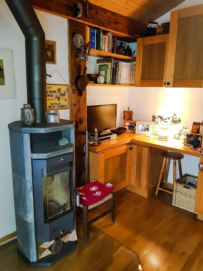 הוילה Fully, Valais Chalet Accueillant Avec Cheminee מראה חיצוני תמונה